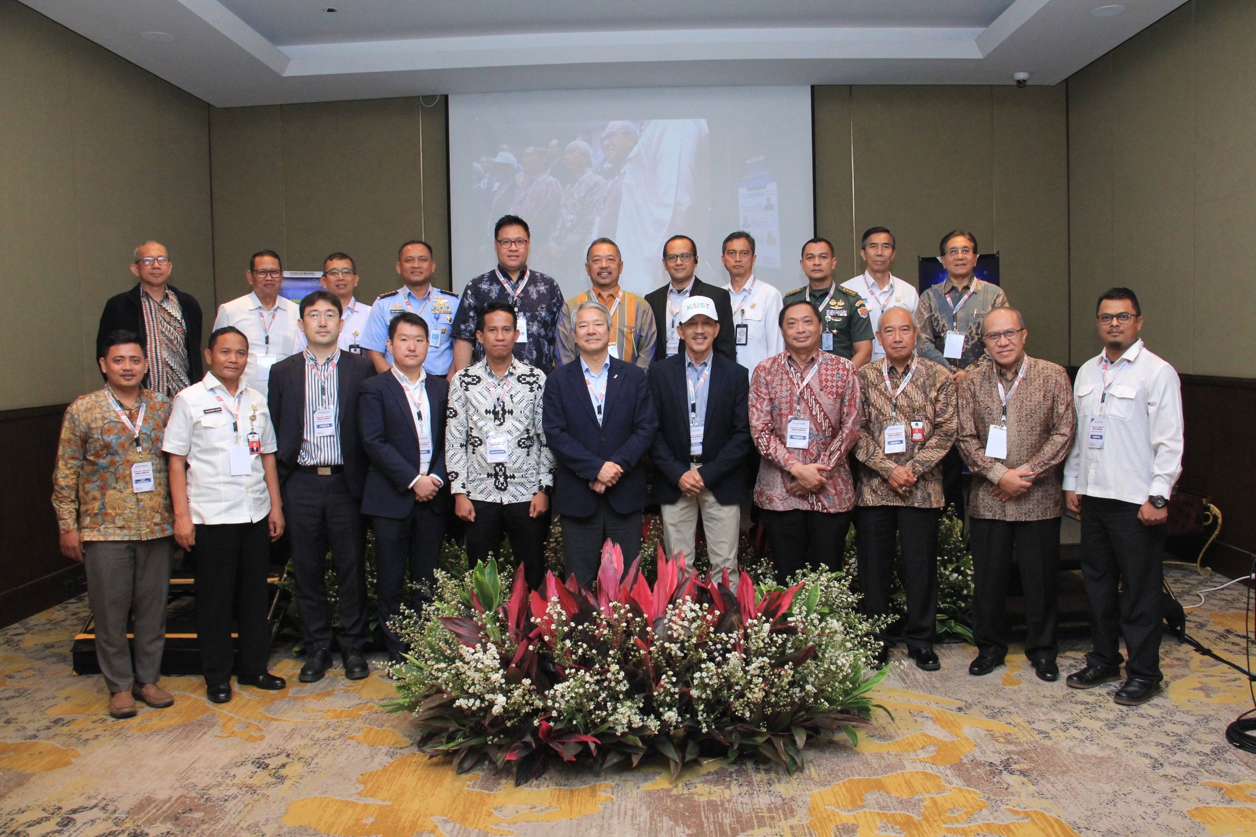 Forum Group Discussion, Meningkatkan Kemandirian Industri Pertahanan ...